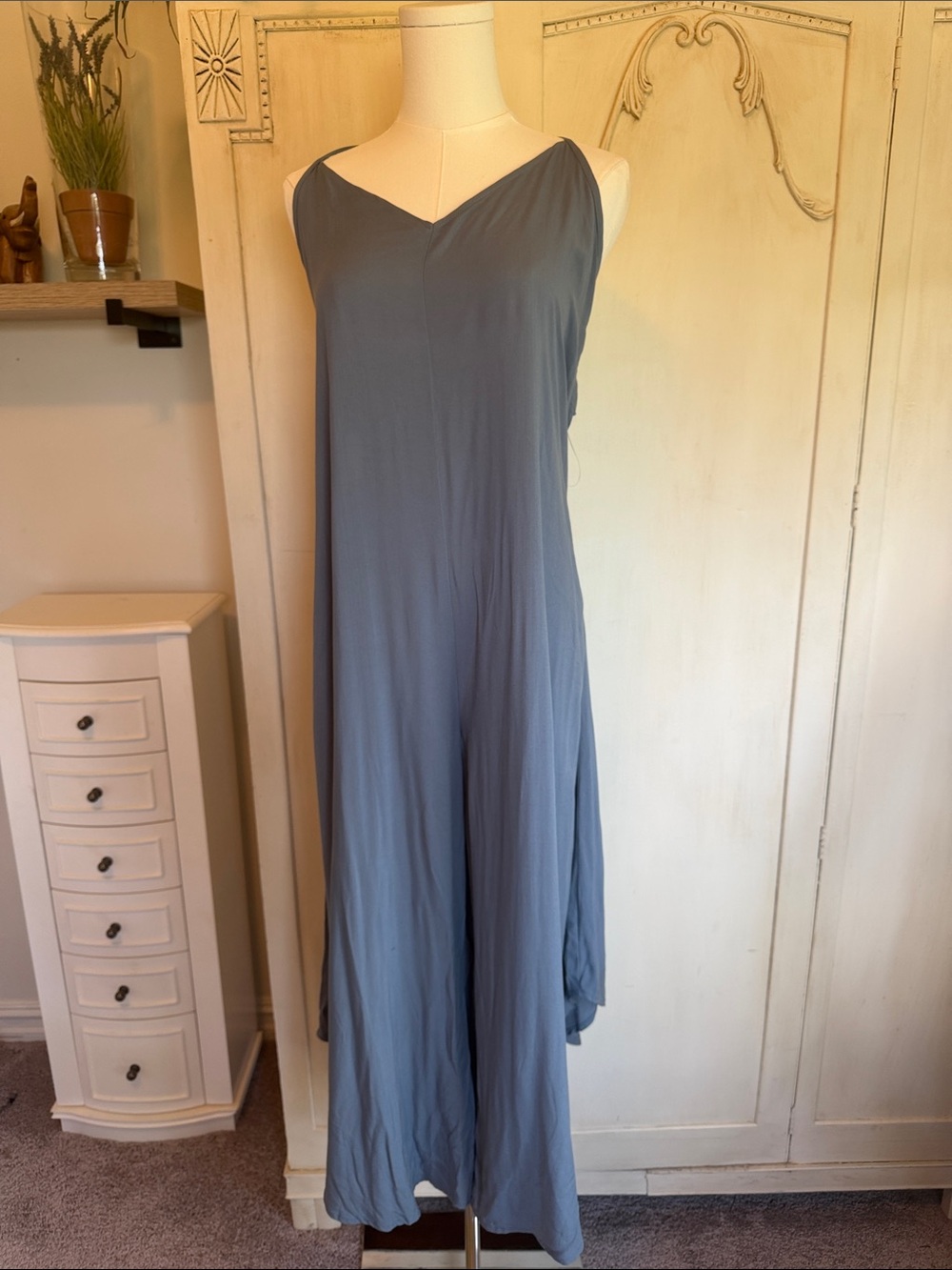 Sleeveless Flowing V-Neck Jumpsuit in Slate Blue